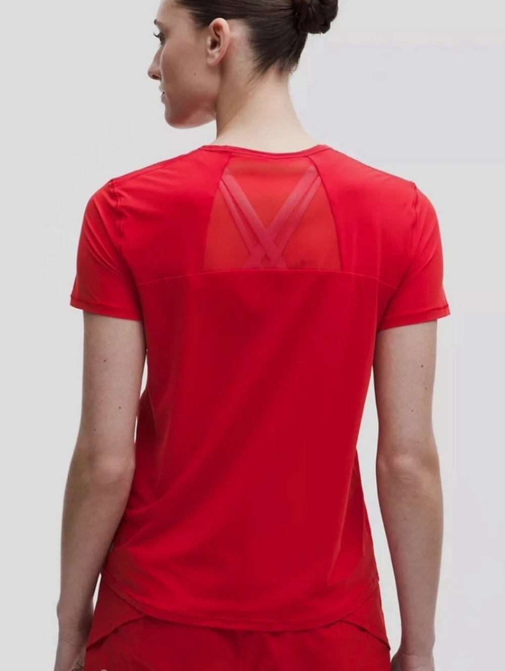NWOT Lululemon Sculpt Short-Sleeve Shirt. Mesh Part In Back. Bright Red. Size 12